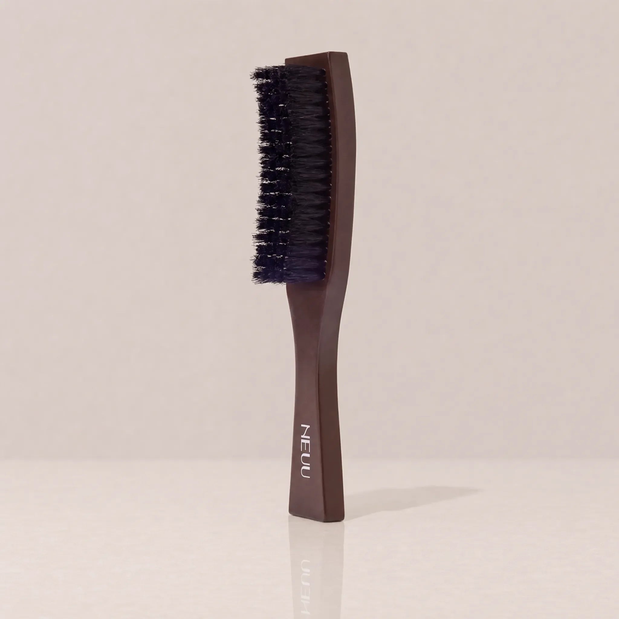 NEUU The Slick Brush